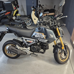 혼다 gsx125 그롬 2023년식 판매합니다.