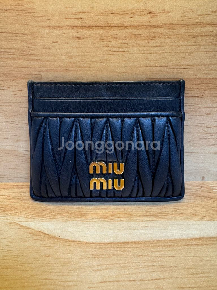 미우미우 마테라쎄 카드지갑--0