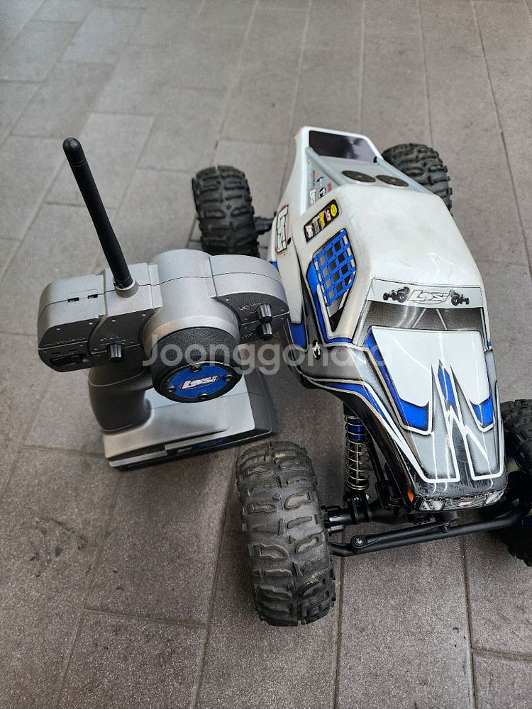 팀로시 트라이얼 rc카 나이트크라울러 팝니다--9