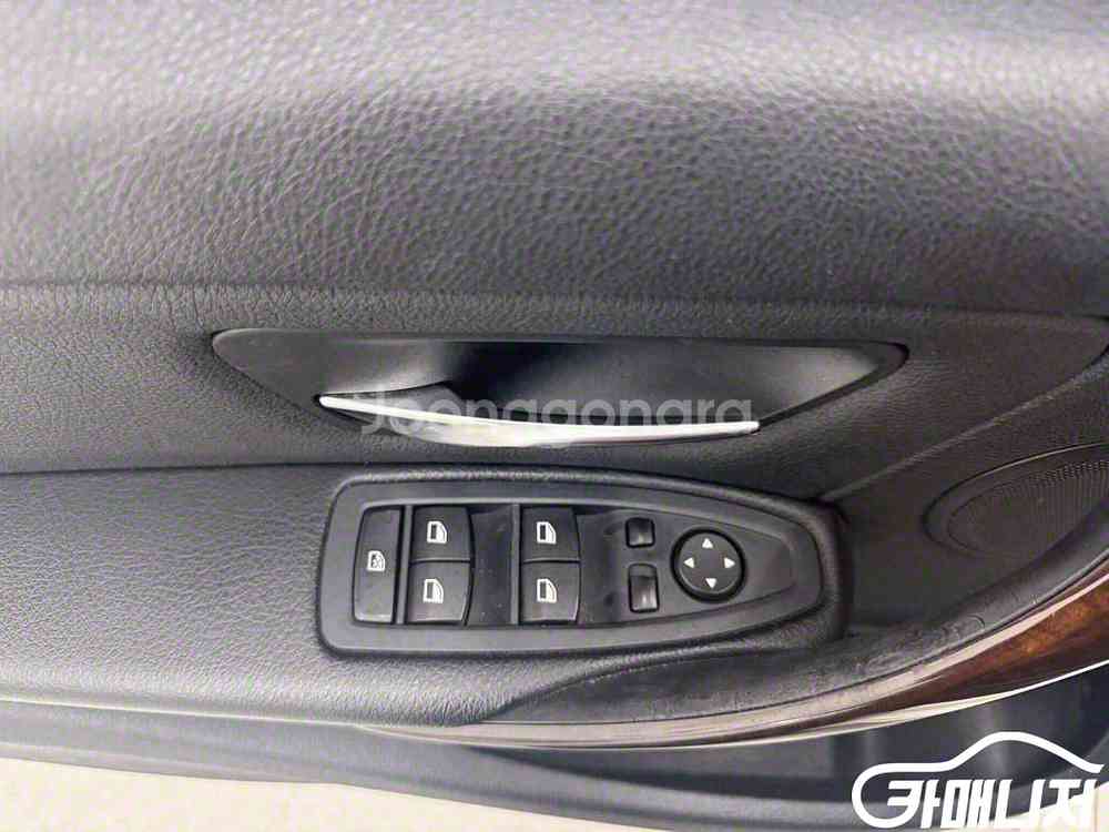 [BMW]3시리즈 (F30) 320d (5인승) 판매--9