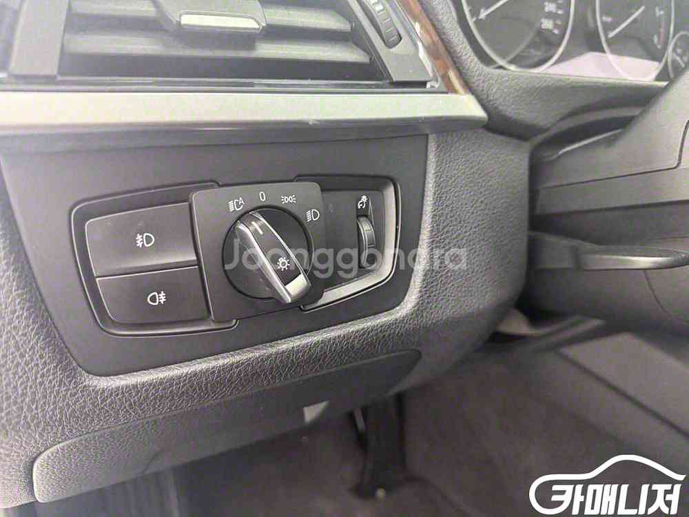 [BMW]3시리즈 (F30) 320d (5인승) 판매--6