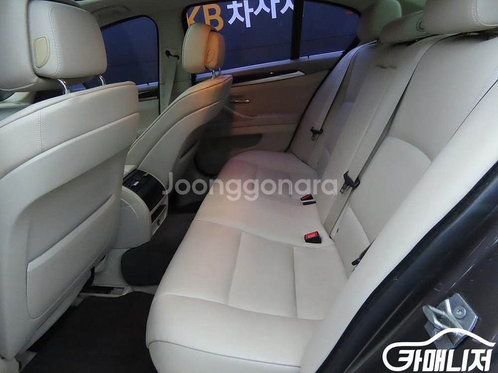 [BMW]5시리즈 (F10) 520d 판매--5