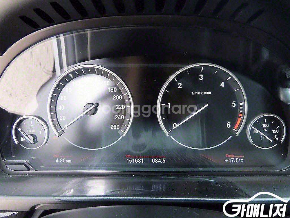 [BMW]5시리즈 (F10) 520d 판매--6
