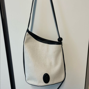 아카이브앱크 숄더백 oval line bag