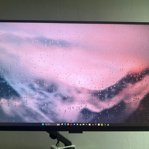 크로스오버 27 모니터 4K IPS + 루나랩 모니터암