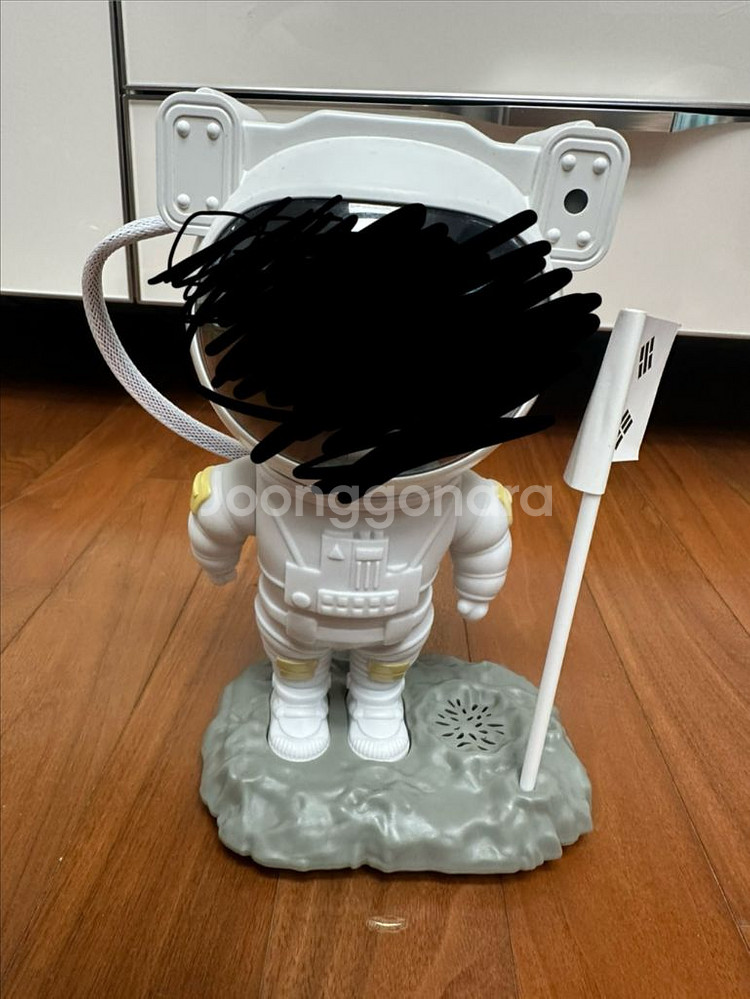 무드등블루투스 우주인이랑 장식품 인형 각각 팝니다--0