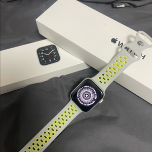 풀박스,급처) 애플워치 SE 44mm 셀룰러 스타라이트