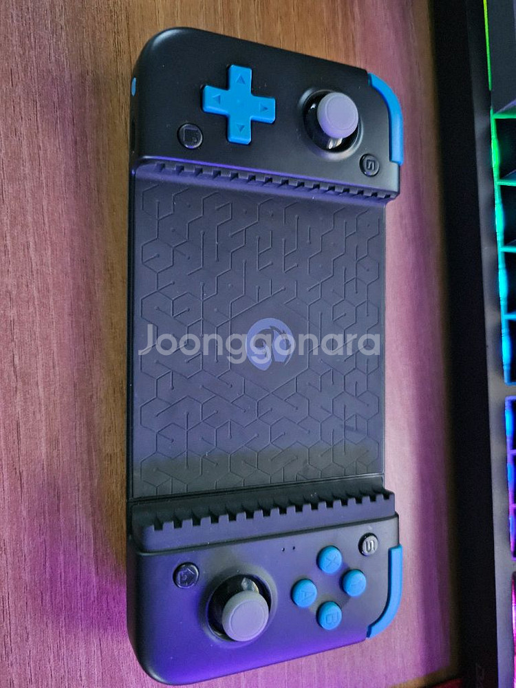 gamesir x2s 정발 풀박스 판매합니다--3