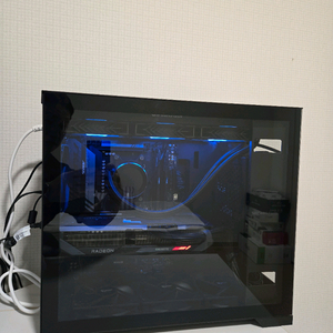 (평택)9800x3d,9070xt,32ram 고사양PC
