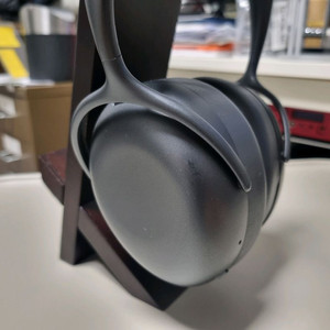 KEF Mu7 무선 헤드폰(전투형)