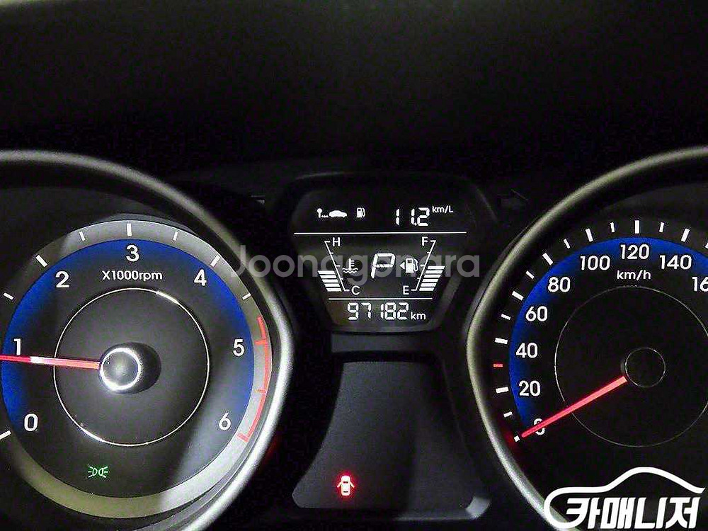[현대]더 뉴 아반떼 1.6 VGT 스마트 (5인승)--8