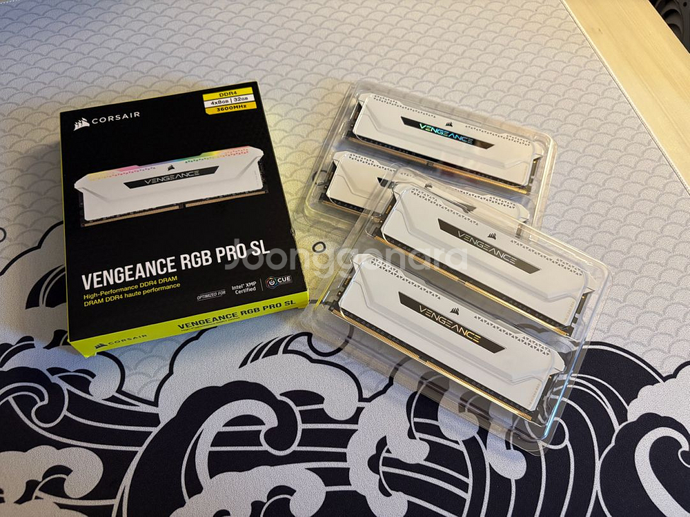 ddr4 커세어 벤전스 RGB PRO SL 32기가--0