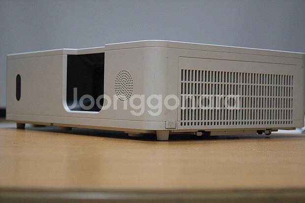 히타치 5800안시 CP-X5550 중고빔프로젝터--1