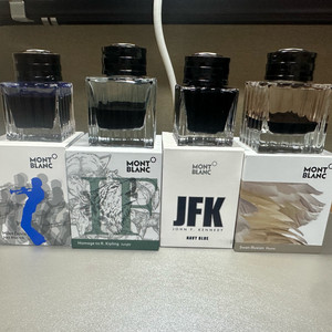 몽블랑 잉크 재즈블루,키플링,JFK,스완일루젼 팝니다