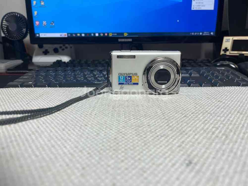 디카 올림푸스 fe-5020 액정멍--0