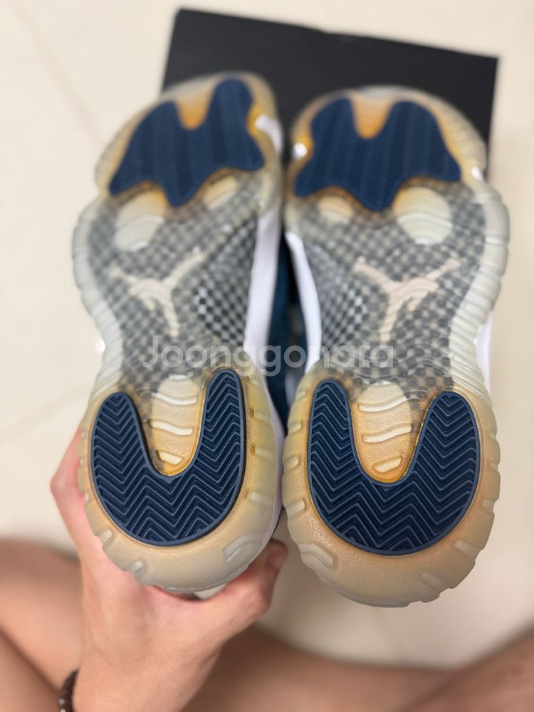 280 조던 11 로우 남뱀피 [새상품]--4