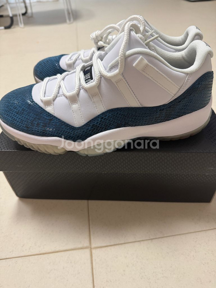 280 조던 11 로우 남뱀피 [새상품]--1