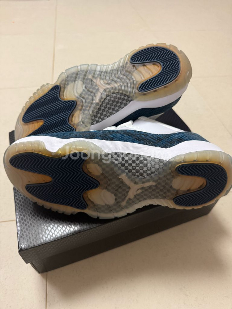 280 조던 11 로우 남뱀피 [새상품]--3