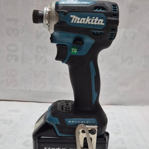 마끼다 임팩드라이버 DTD171BL제품 배터리포함