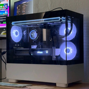 고사양 게이밍 컴퓨터 RTX 5070완본체 PC