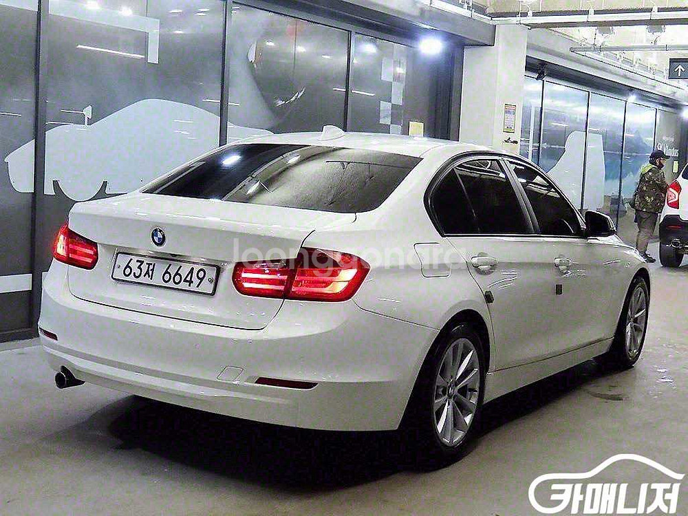 [BMW]3시리즈 (F30) 320d 판매--4