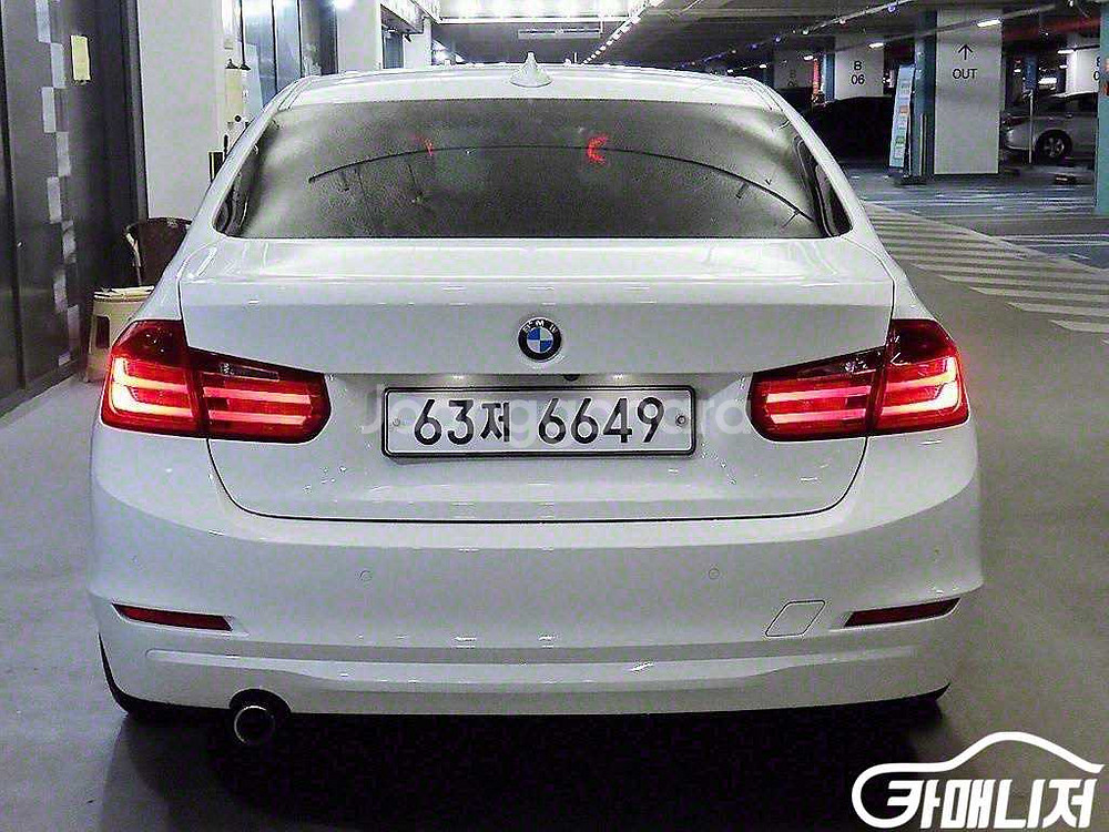 [BMW]3시리즈 (F30) 320d 판매--8