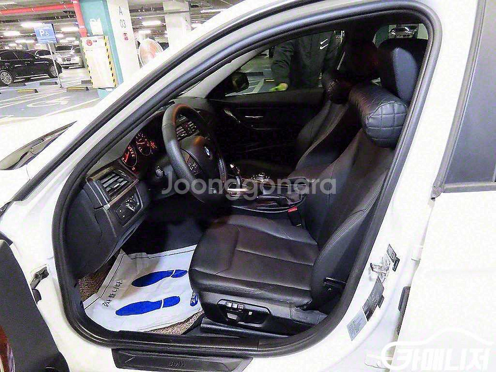 [BMW]3시리즈 (F30) 320d 판매--9