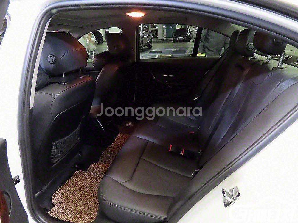 [BMW]3시리즈 (F30) 320d 판매--0