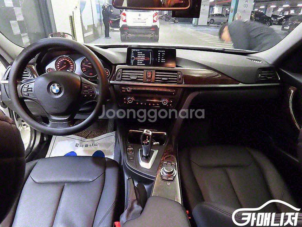 [BMW]3시리즈 (F30) 320d 판매--6
