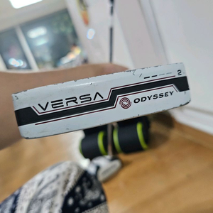 오디세이 versa 2 34인치 퍼터