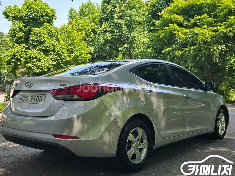 [현대]더 뉴 아반떼 1.6 GDI 스마트 (5인승)--4