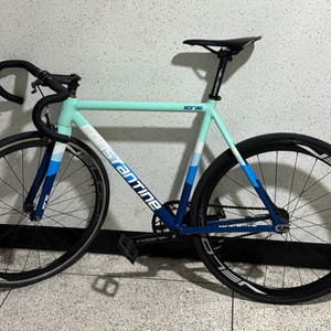 콘스탄틴 드래그 22년식(판/대) 급처