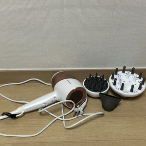필립스 헤어 드라이어 BHD827