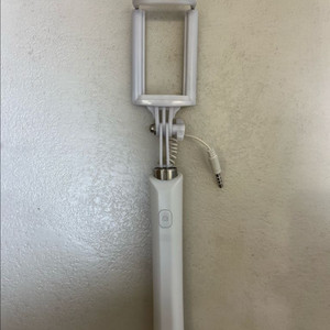 3.5mm 이어폰 잭 셀카봉