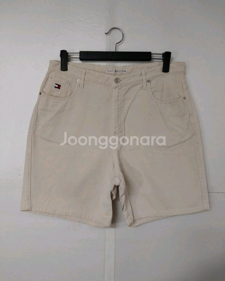 33)타미힐피거 가죽패치 베이지색 데님 반바지--0
