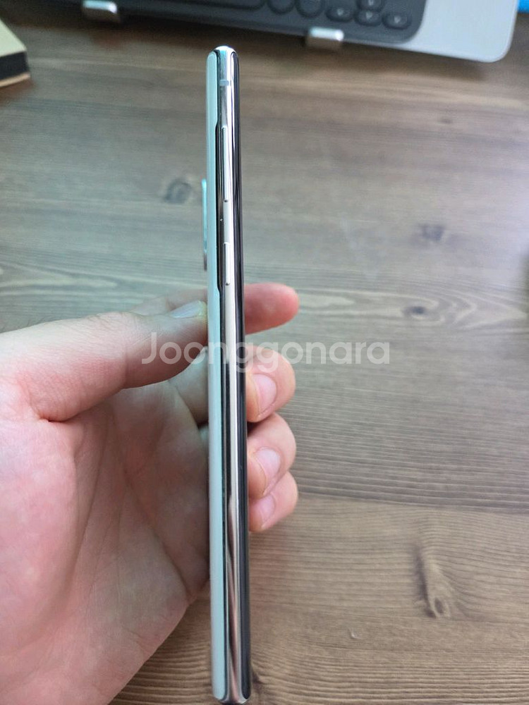 갤럭시노트10 256gb 화이트 (박스 O)--2