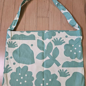 이니스프리 x 마키토이 에코백