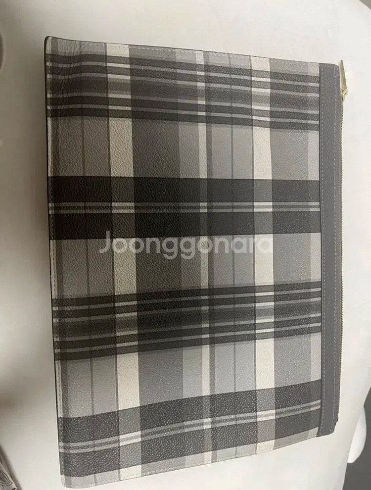 톰브라운 4선 클러치 그레이--2