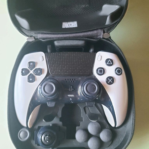 PS5 듀얼센스 엣지 컨트롤러 팝니다
