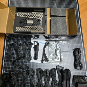 시소닉 티타늄 1300w atx3.0 팝니다