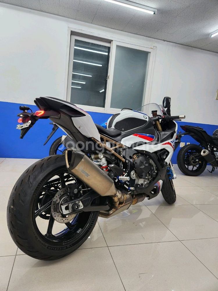 21년식 s1000r 팝니다--4