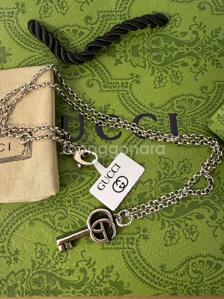 구찌 더블G 키 펜던트 목걸이--2