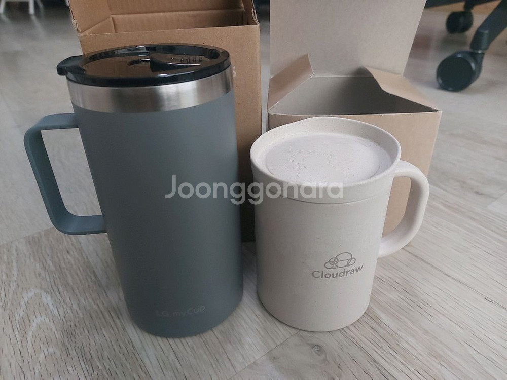 머그컵 2개 일괄 드려요.--0
