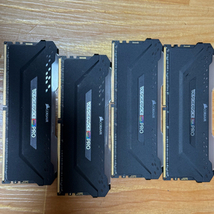 커세어 벤젠스 rgb 프로 ddr4 16gb 3200