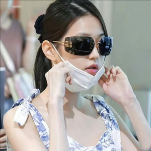 미우뮤뮤 선글라스