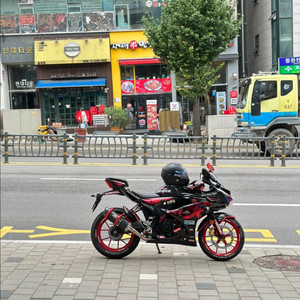 헬멧포함gsxr125 풀튜닝 카본 요시무라 구조변경완료