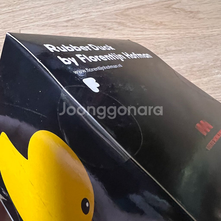 프로젝트 러버덕 서울 한정판 피규어--1