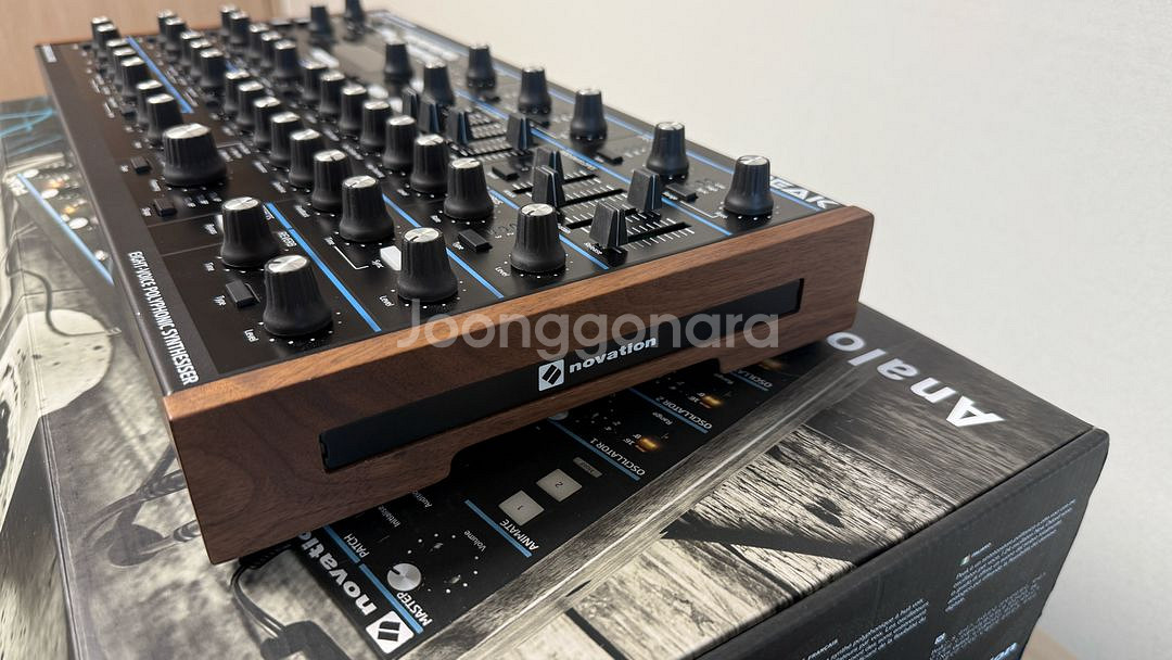 novation peak 신디사이저--4