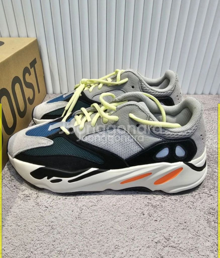 아디다스 이지부스트 웨이브러너 og 700--0