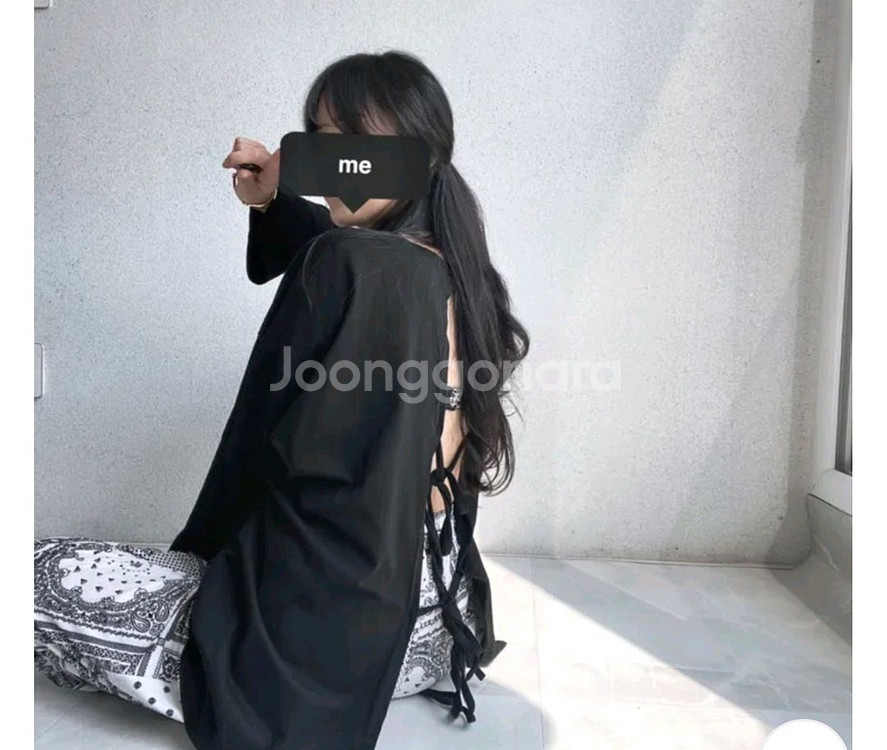 뒷트임 포인트 루즈핏 긴팔티셔츠(화이트1/블랙1)반전티--4